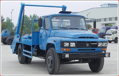 東風(fēng)尖頭擺臂式垃圾車圖片